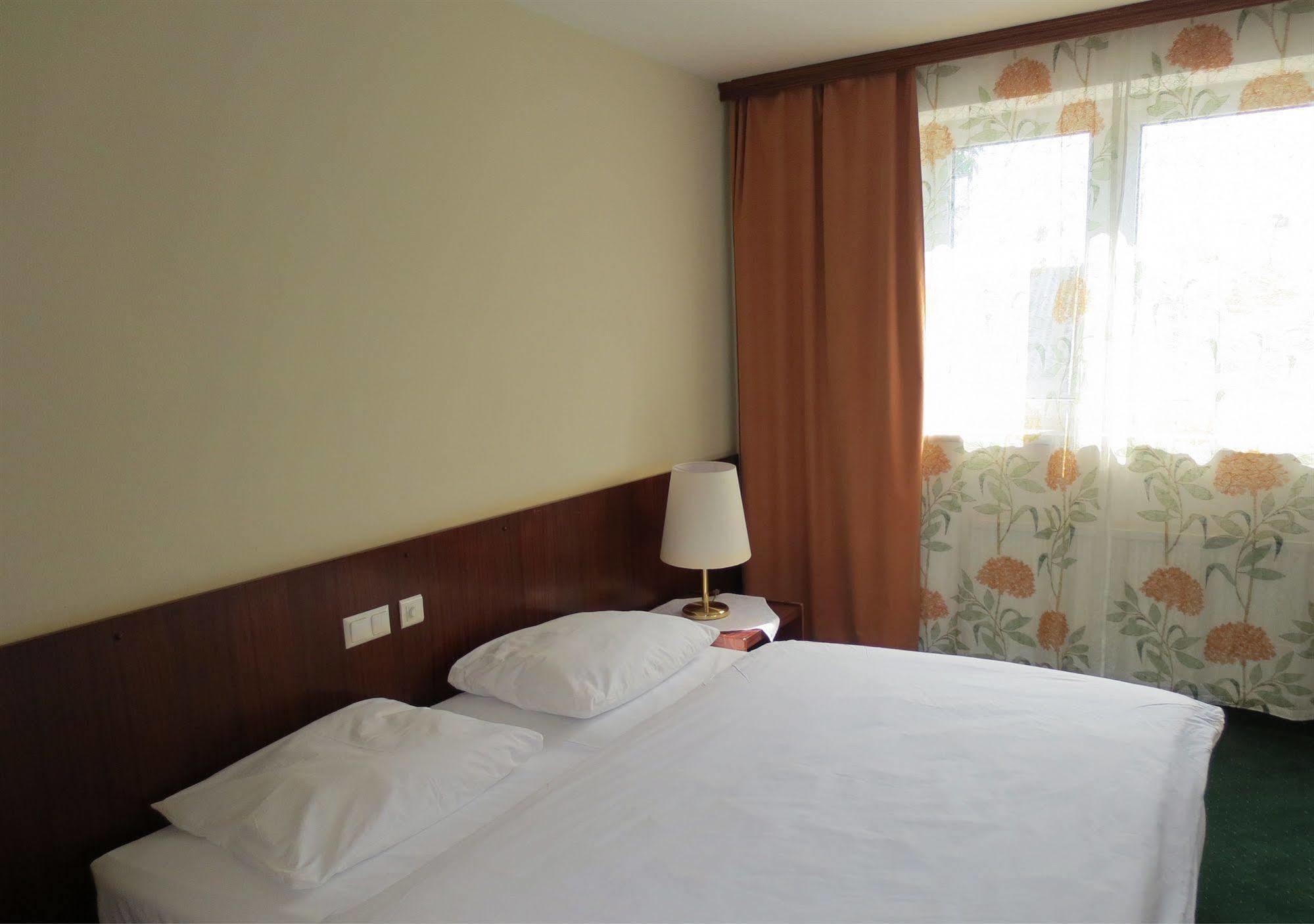 Hotel Zur Post 일미츠 외부 사진
