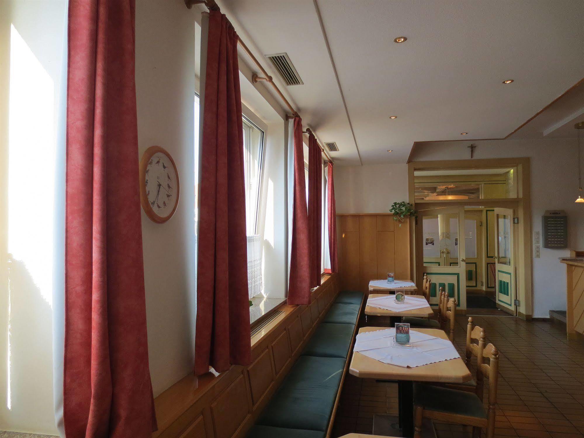 Hotel Zur Post 일미츠 외부 사진